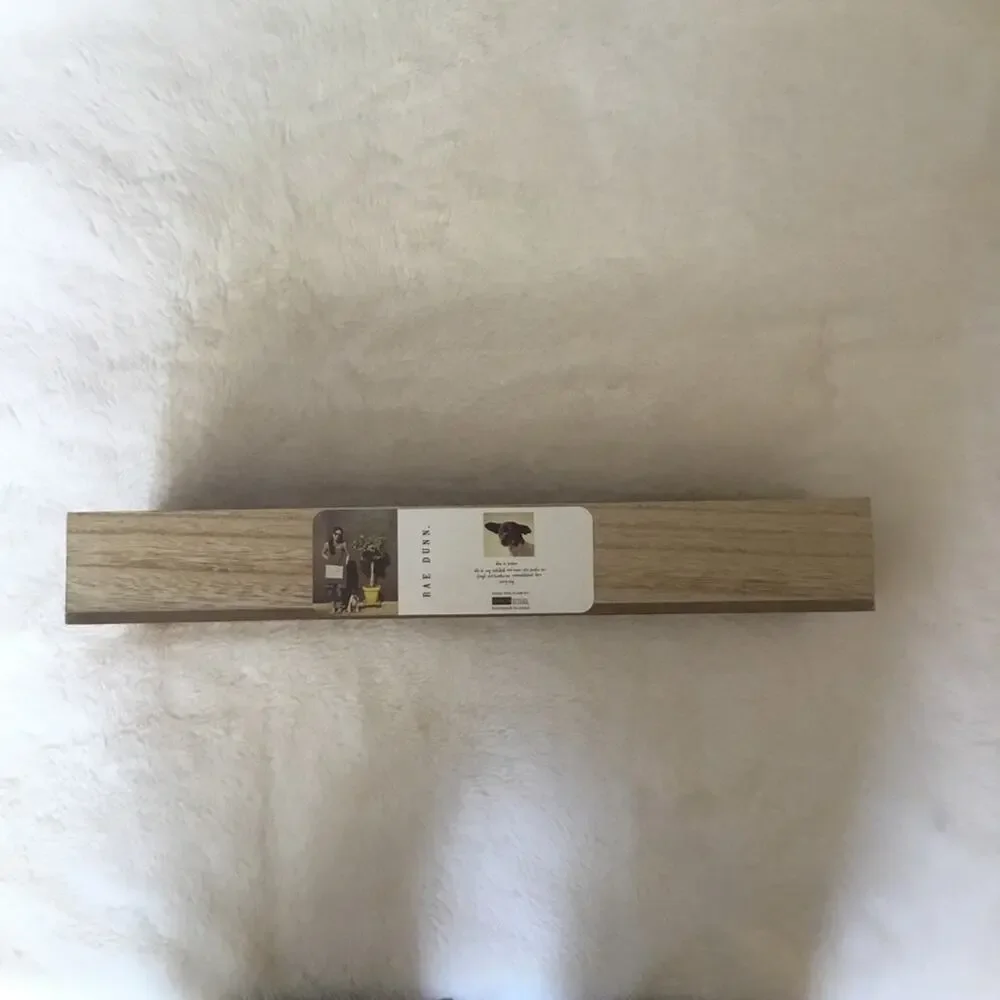 Rae Dunn White "HAPPY SPRING" Wooden Wall Sign - Picture 3 of 12
